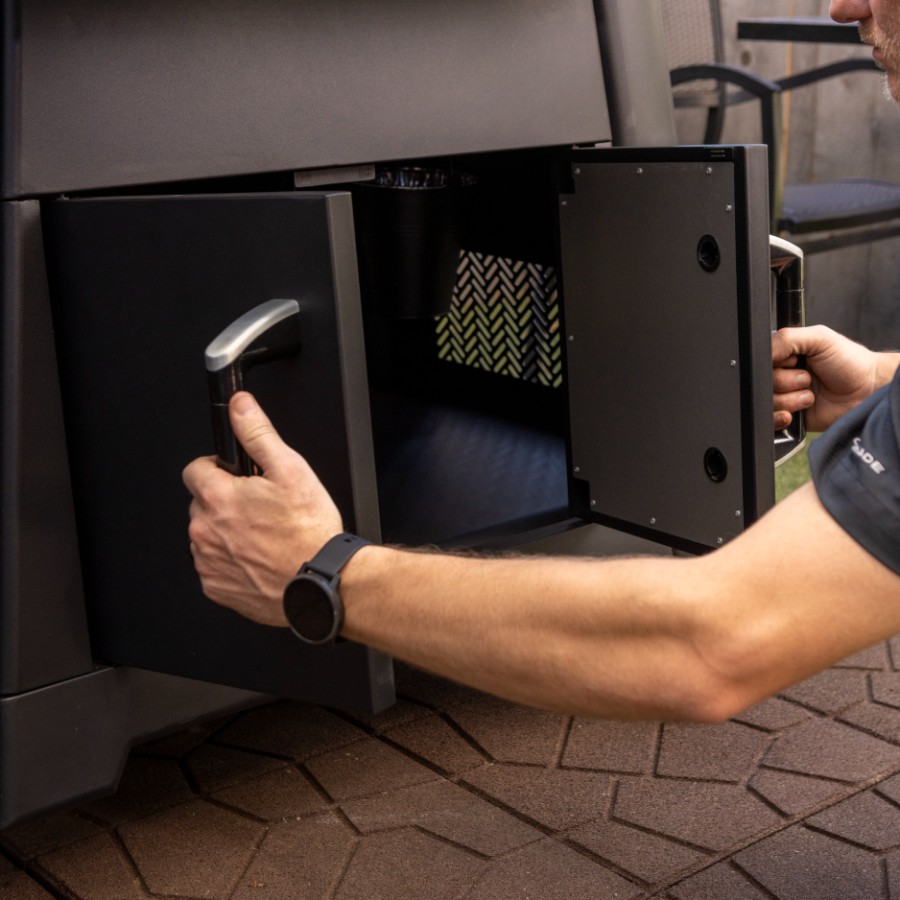 additioanl image for  Pit Boss Competition Series 1600 Titan 